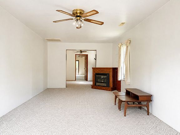 4th image of 110 Sparrow Ln