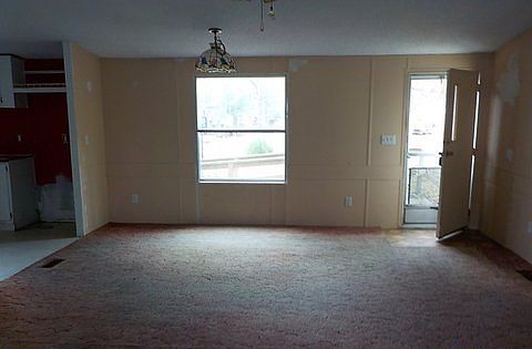 3rd image of 34744 W Sherwood Dr