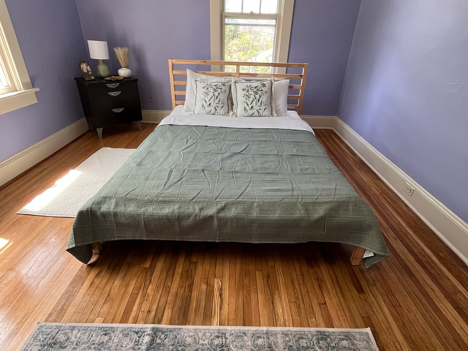 5 bed, 2000 sqft, $3,000 — Photo 2