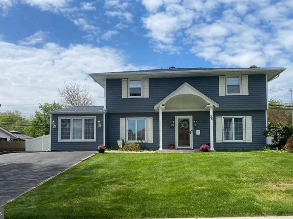 25 Tempo Rd, Levittown, PA 19056