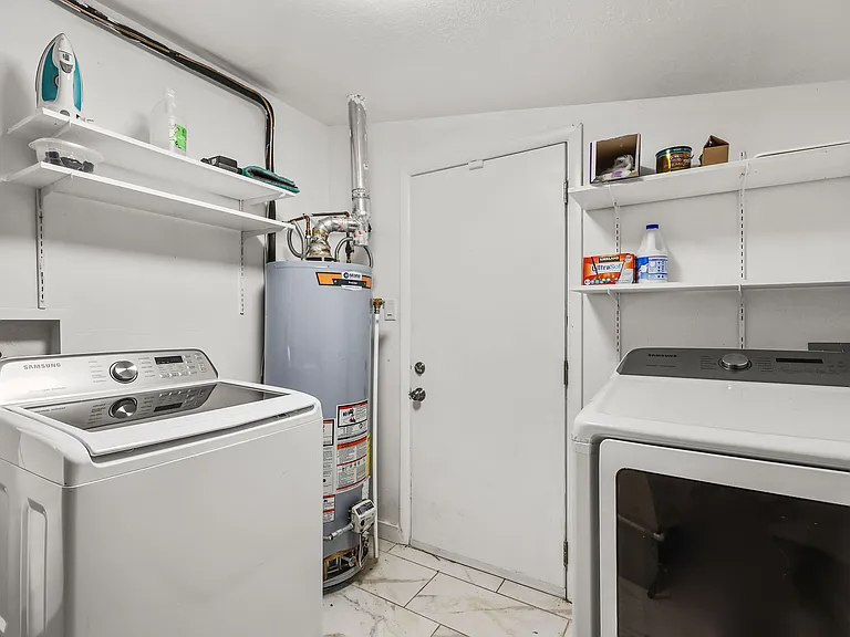 1066 E Wood Ave — Photo 16