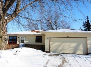 1012 E 19th St N, Newton, IA 50208