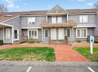 Strathmore Shire Condominiums, Uxbridge, MA 01569