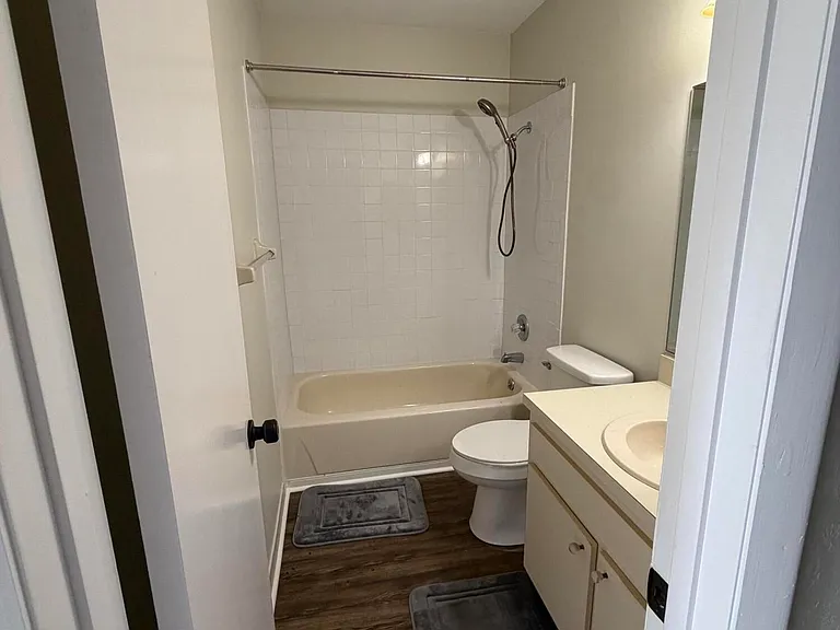 175 Yorktowne Dr #21 — Photo 10