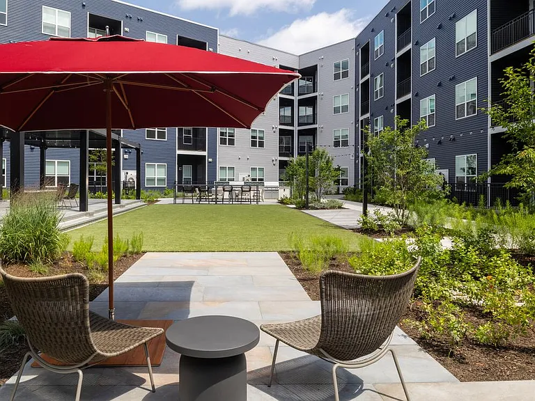 Building 100 Courtyard with seating