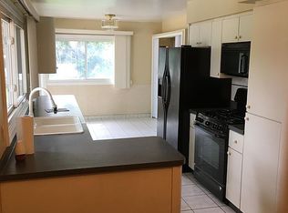 29520 Briarton St, Farmington, MI 48331