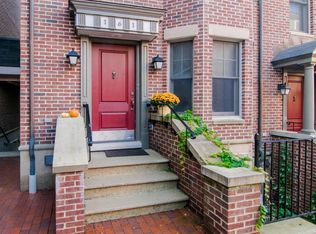 161 Ashley Mews, Ann Arbor, MI