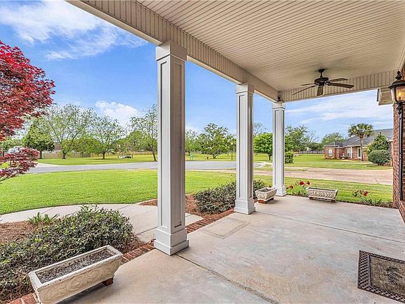 3rd image of 10677 Harwell Ct