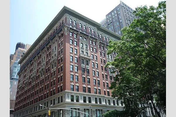 Sold by Stribling | media 5