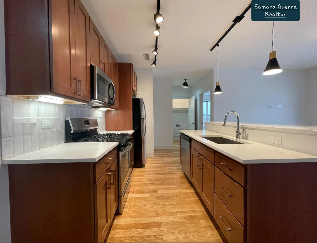 2745 N Milwaukee Ave — Photo 2