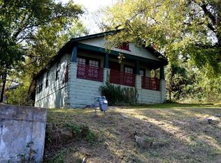 123 N 6th St, Van Buren, AR 72956