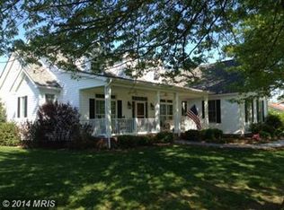 906 Jonathan St, Woodstock, VA 22664