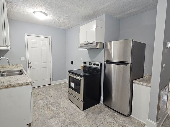 4th image of 1532 Pierce St