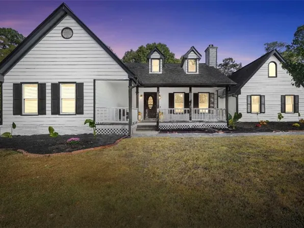 250 Oakforest Dr, McDonough, GA 30253