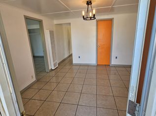 1122 1/2 N St, Merced, CA 95341