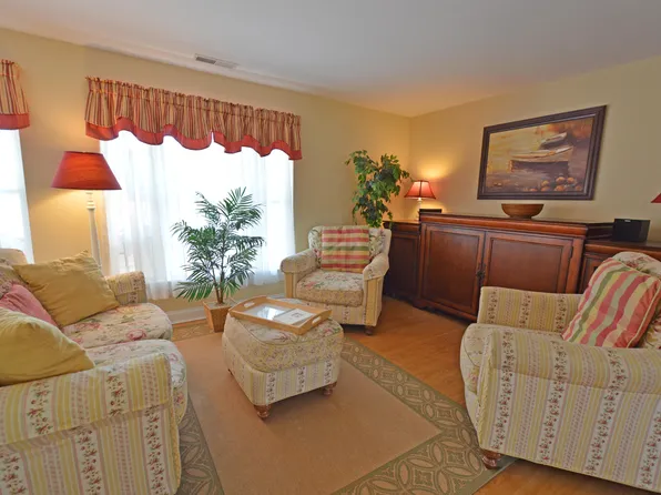 272 Mills Road #4K, Kennebunkport, ME 04046