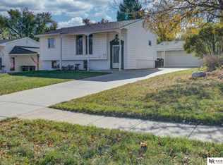 12689 B St, Omaha, NE 68144
