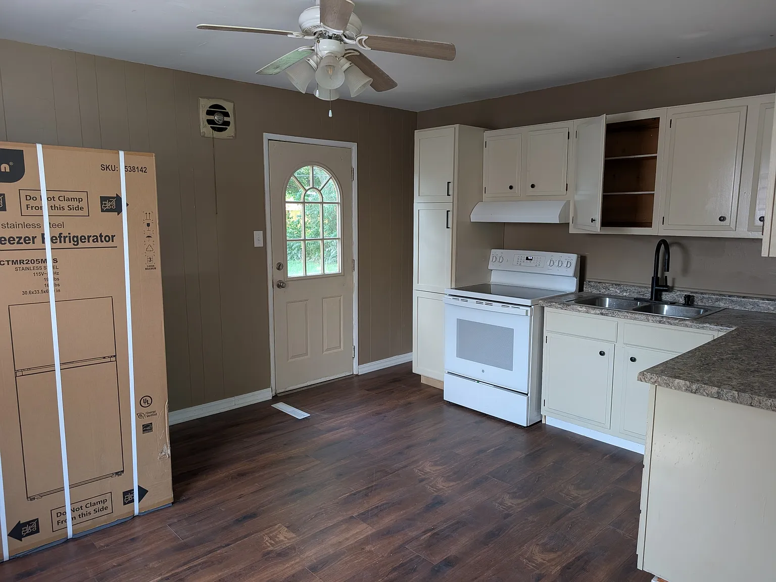 1805 Southwood Drive - 1 — Photo 4