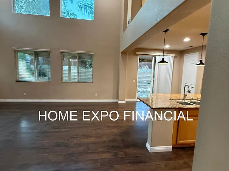 1456 Moonlight Dr — Photo 26