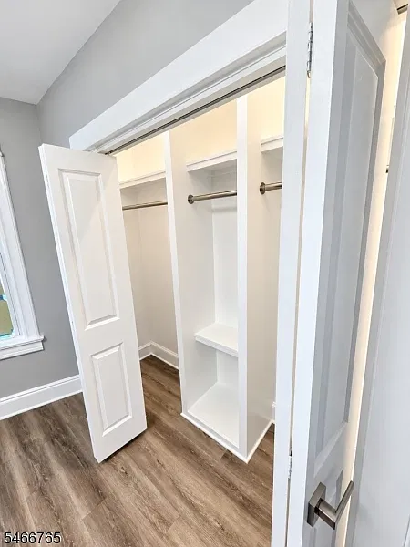 3 bed, 1.0 bath, $2,700 — Photo 3