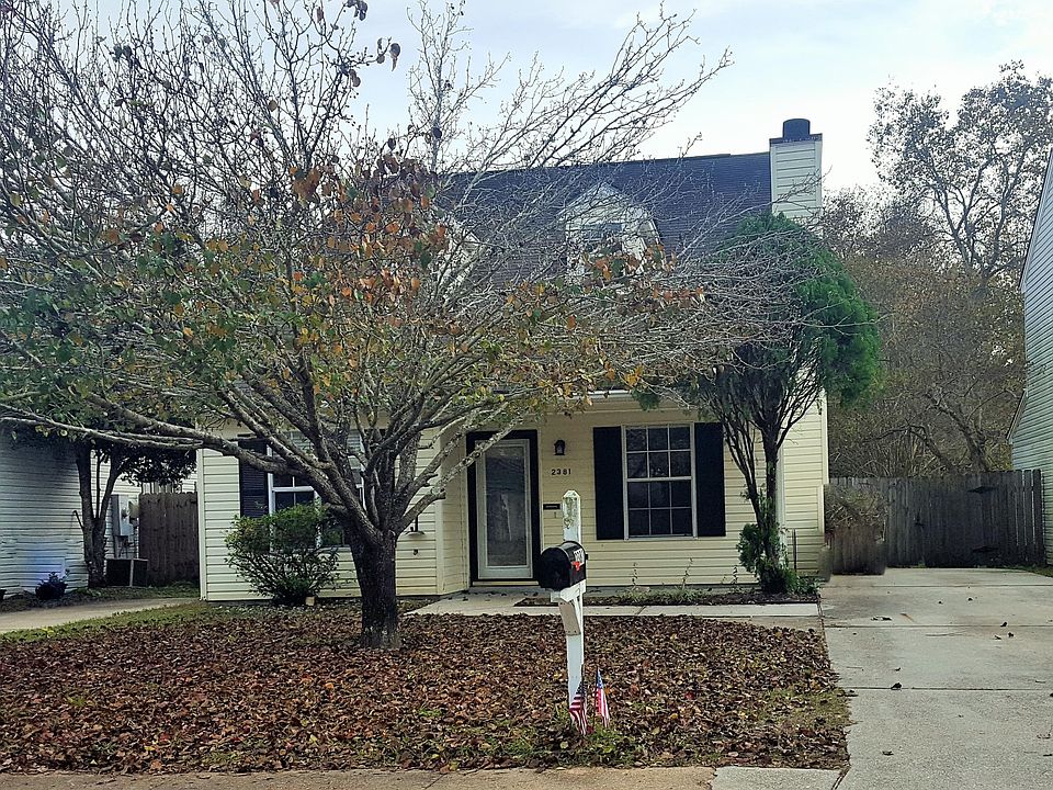 1st image of 2381 Trafalgar Dr