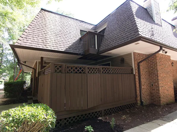 250 Brookberry Cir, Chapel Hill, NC 27517