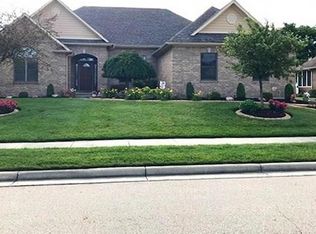 827 Kimmel Trl, Brookville, OH 45309