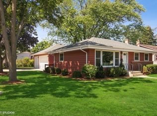 330 Emmerson Ave, Itasca, IL 60143