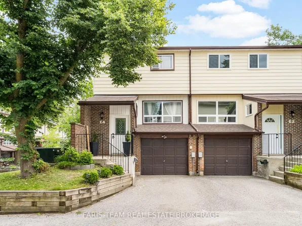 63 Ferris Ln #E4, Barrie, ON L4M 5C4