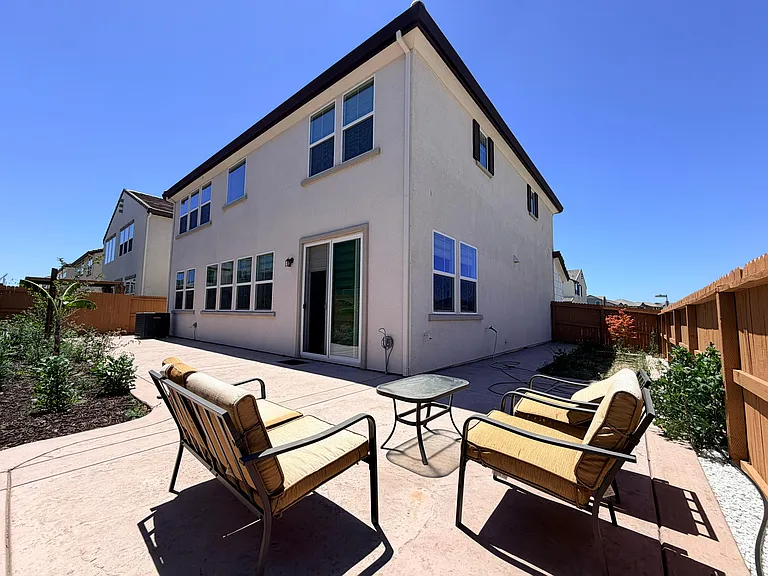 15932 Mavericks Ln — Photo 23
