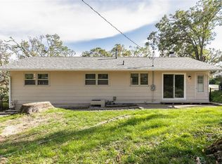 3737 Wenig Rd NE, Cedar Rapids, IA 52402