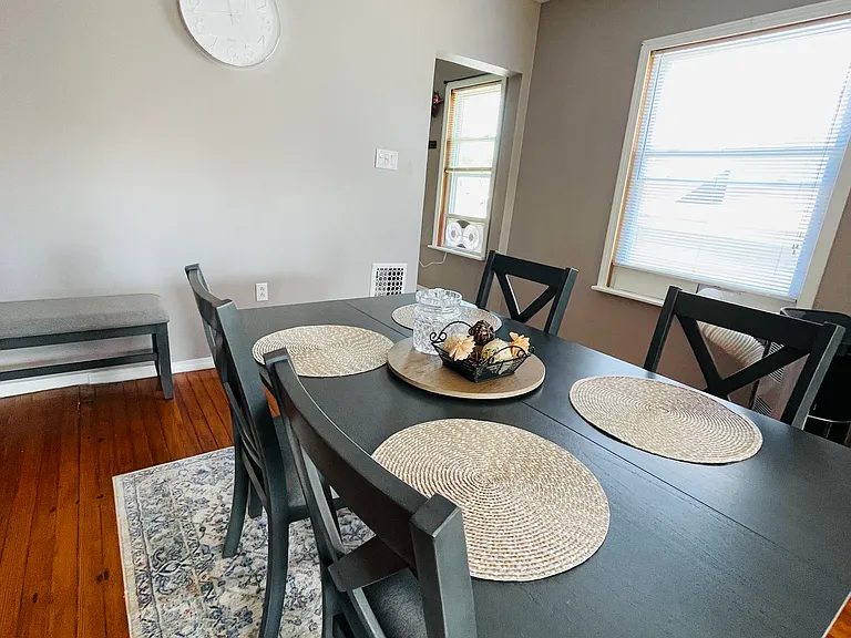1136 Hilton Ave #2 — Photo 6