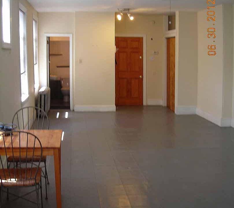 2nd image of 421 Fairmount Ave APT 1R