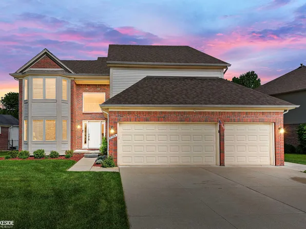 51389 Midland Cir, Macomb, MI 48042