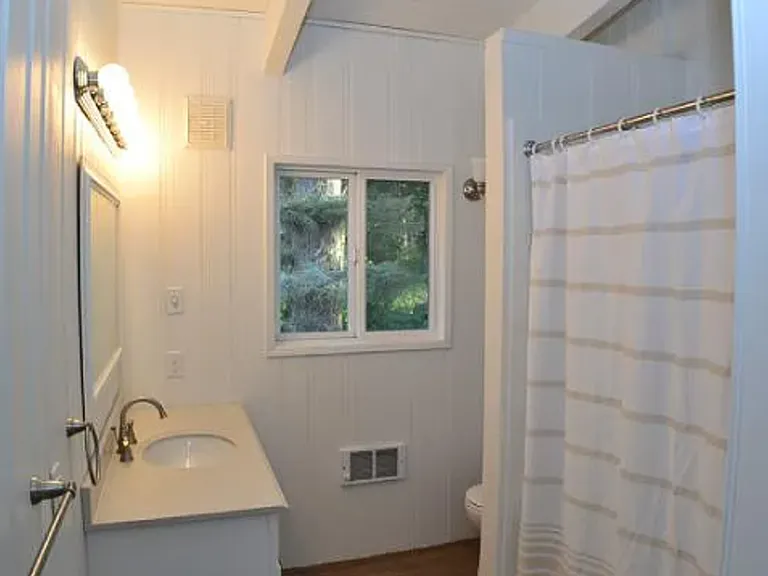 195 Elliott Way — Photo 11