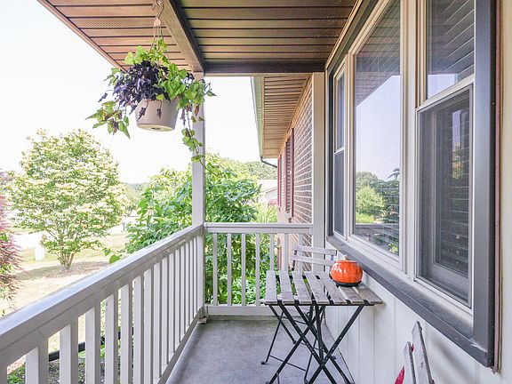 4th image of 2972 Wausaukee Dr NE