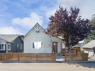 735 SE 8th St, Toledo, OR, 97391
