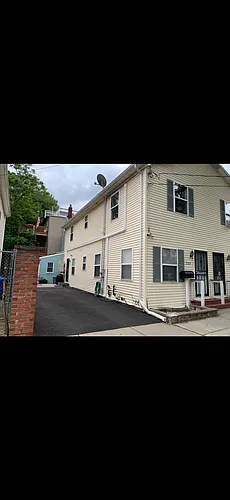 223 W 9th St Photo 1