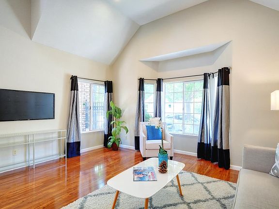 5th image of 1544 Deluca Dr