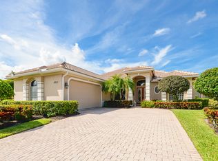 8821 One Putt Pl, Port Saint Lucie, FL 34986
