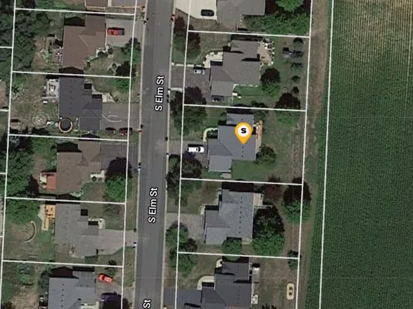 913 Elm St S, Belle Plaine, MN 56011