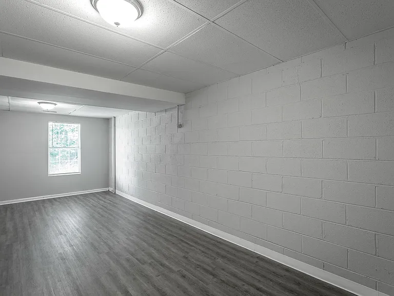 6130 Blue Ash Dr — Photo 39