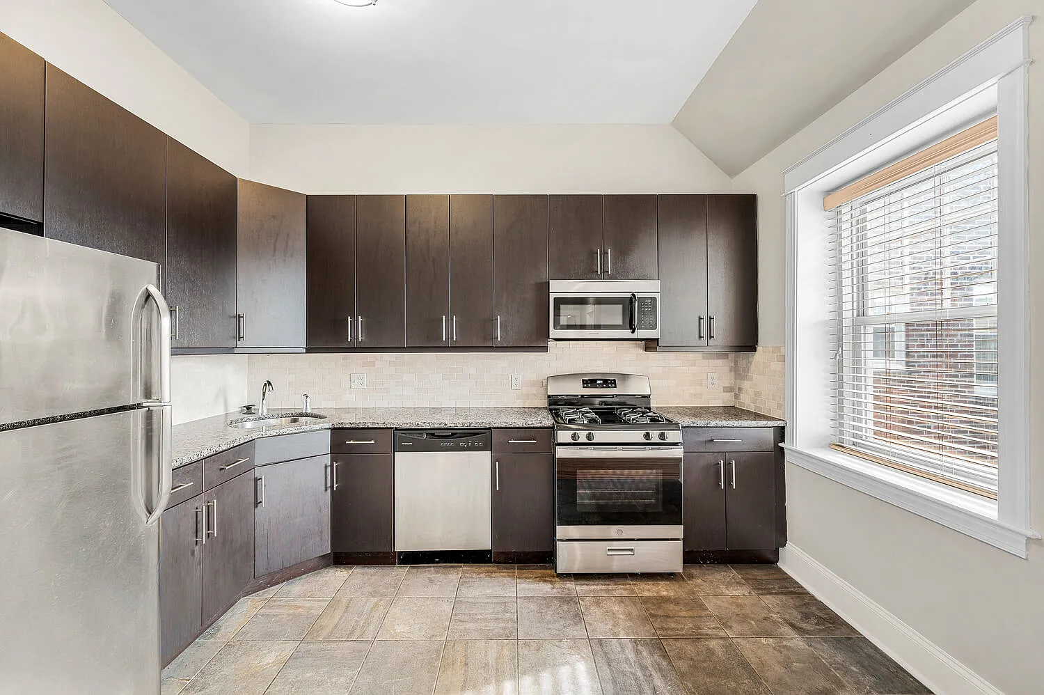 Greene Manor Apartments — Photo 1