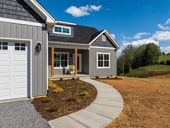 2nd image of 380 Turtle Ridge Road