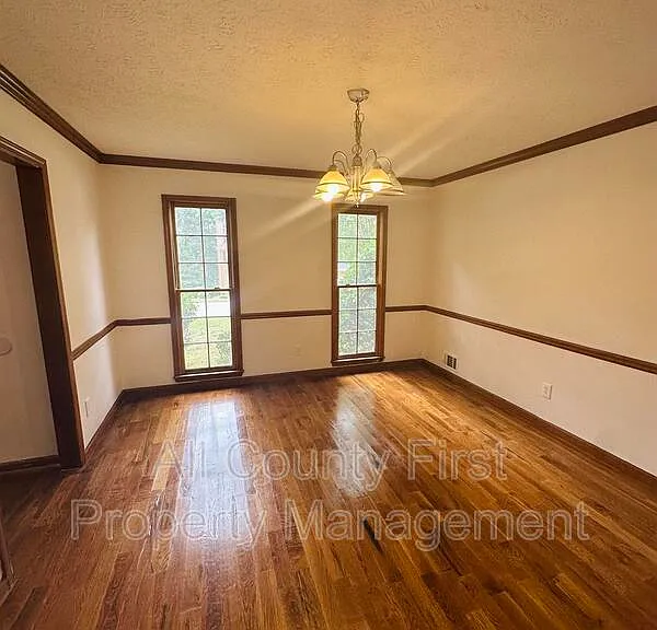 3688 Seton Hall Dr — Photo 4