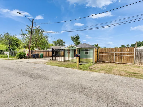 9707 Nedwald St, Houston, TX 77029