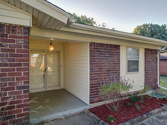 4th image of 3817 Palomino Dr