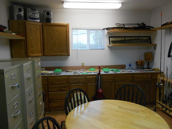 4th image of 10028 Lookout Dr NW