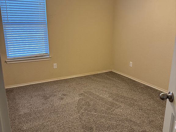 5th image of 1123 Rainer Dr
