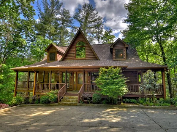 335 Goldmine Dr, Ellijay, GA 30536